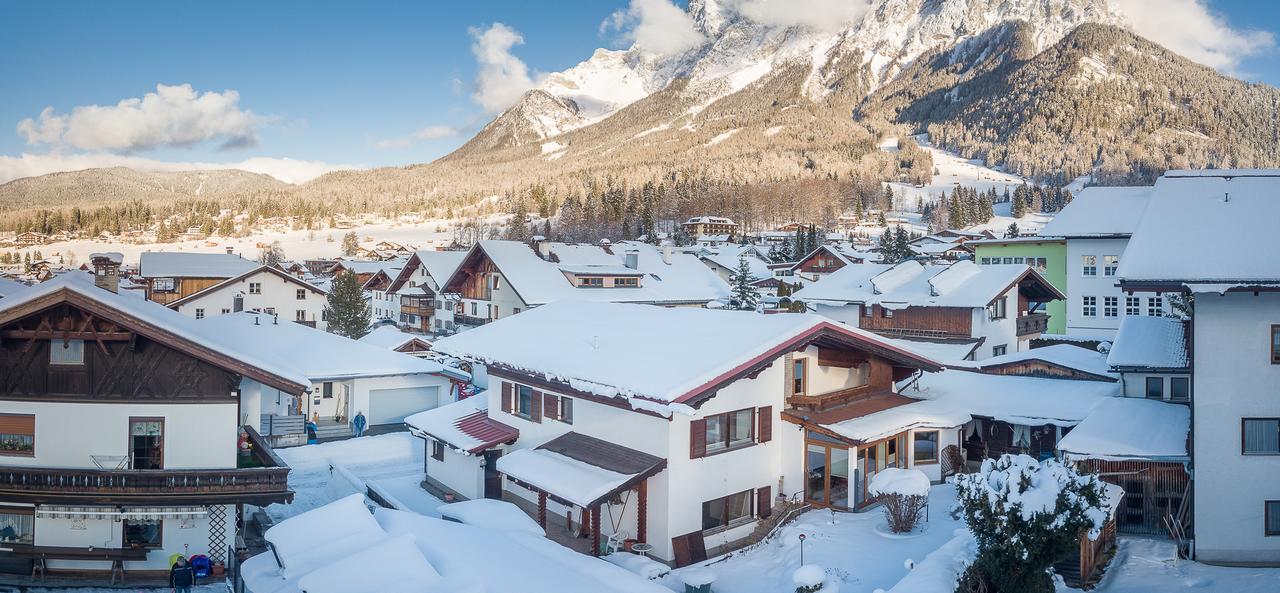 Chalet Holzerstubn Ehrwald Eksteriør bilde